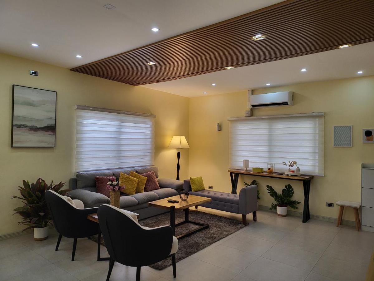 Luxury 3br W Plunge Pool Near Sm City- Instagram-worthy! Batangas